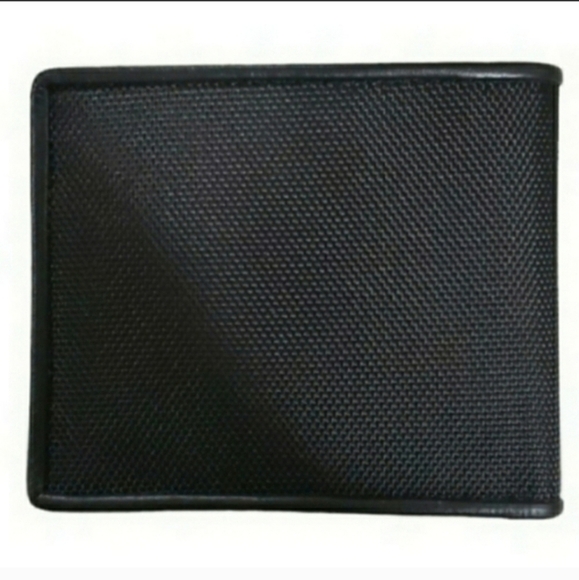 Identity Stronghold RFID Wallet - Picture 4 of 4